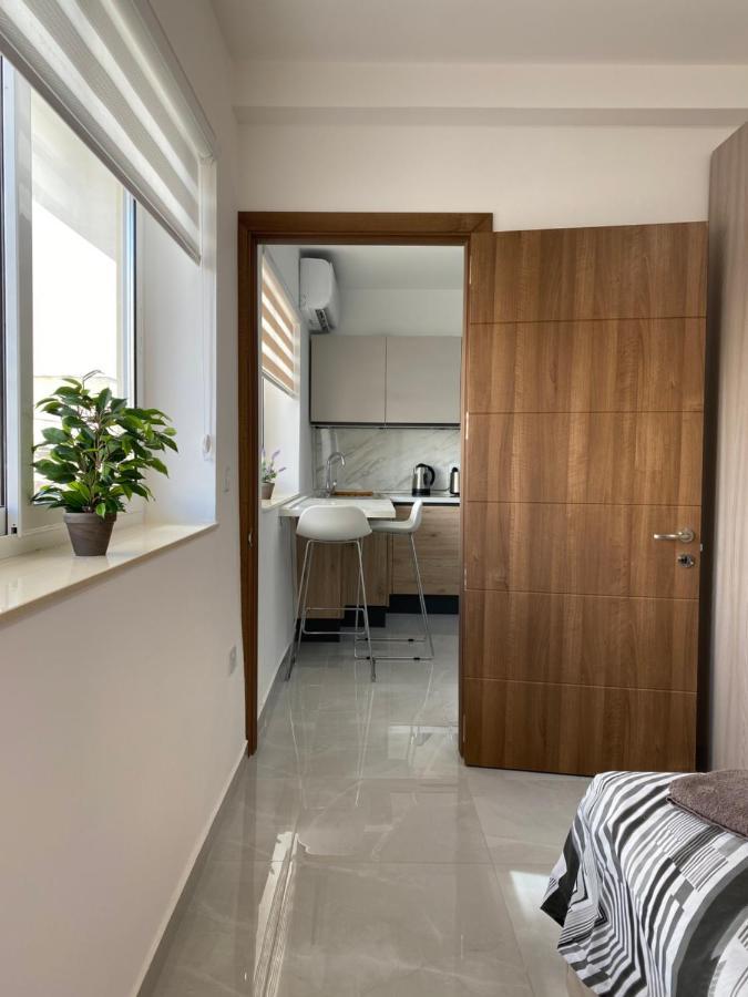 Seaside Apartment In 그지라 외부 사진