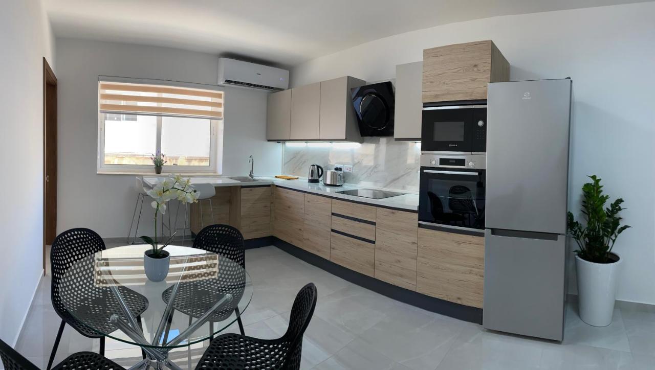 Seaside Apartment In 그지라 외부 사진